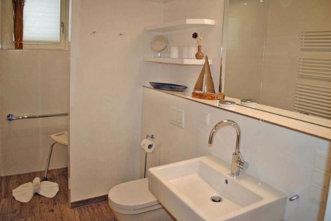 Villa Poseidon - We 5 In Strandnaehe Und Zentrumsnah Binz Extérieur photo
